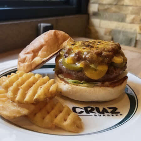[JCCB]チリチーズハラペーニョバーガー / Chili ＆ Cheese ＆ Jalapenos Burger（ポテト付き）