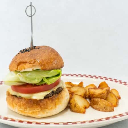マッシュルームモッツァレラチーズバーガー